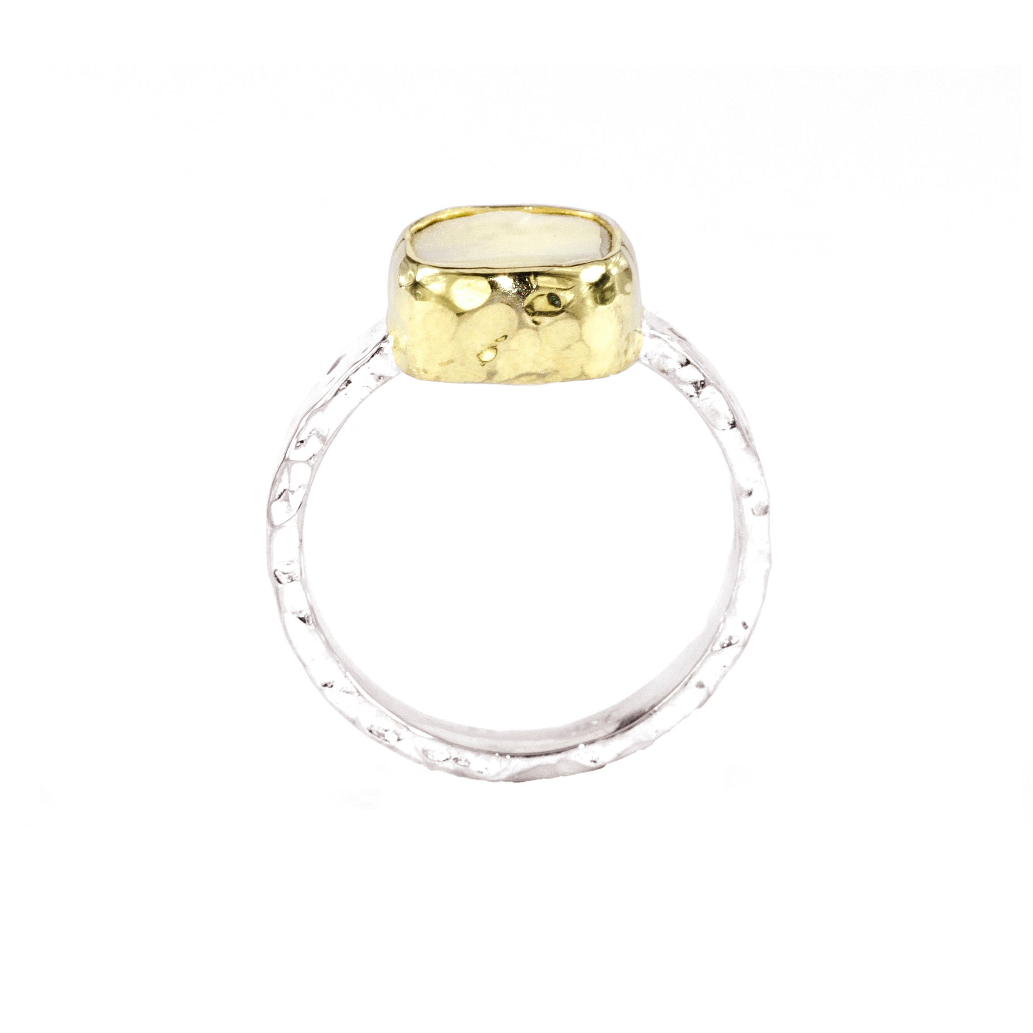 Anne Ring
