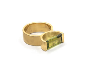 The Taman Peridot Gold Ring